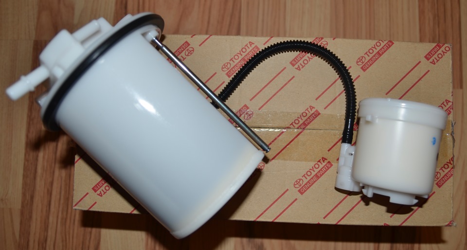 Фильтр топливный RAV4 2.5L (2015-2018) Оригинал