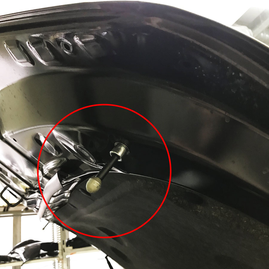 Замок капота DefenTime V5 (в усиленном варианте)