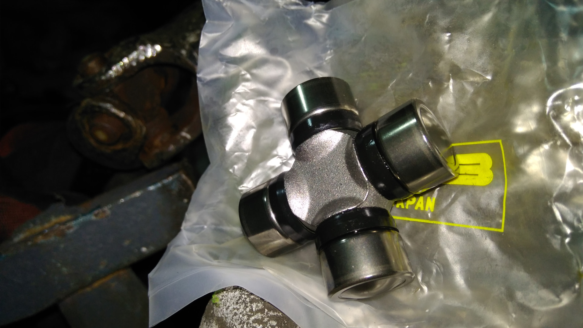 Крестовина карданного шарнира Camry V50/V55