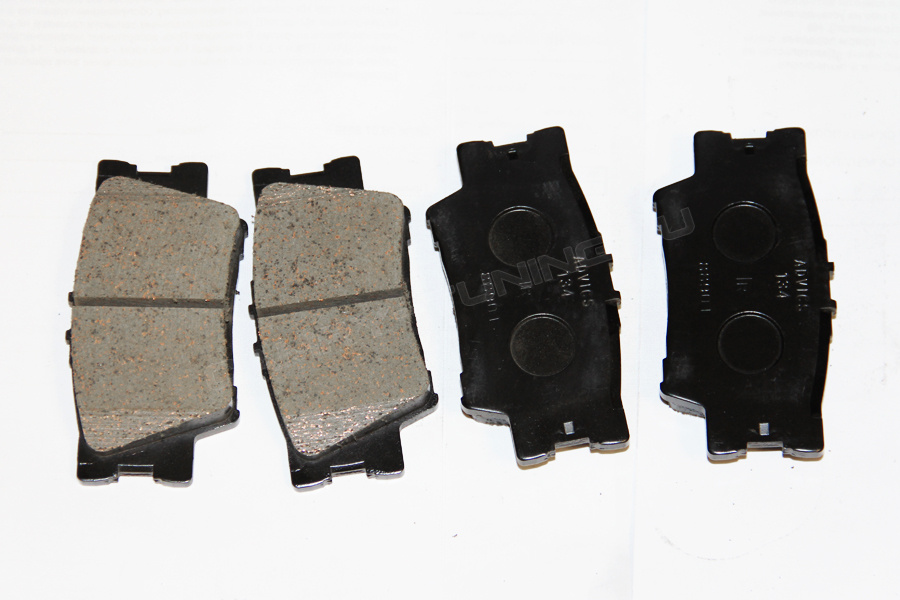 Колодки тормозные задние Camry V70 Advics