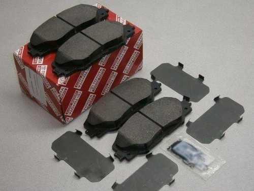 Колодки тормозные передние LC300 Оригинал