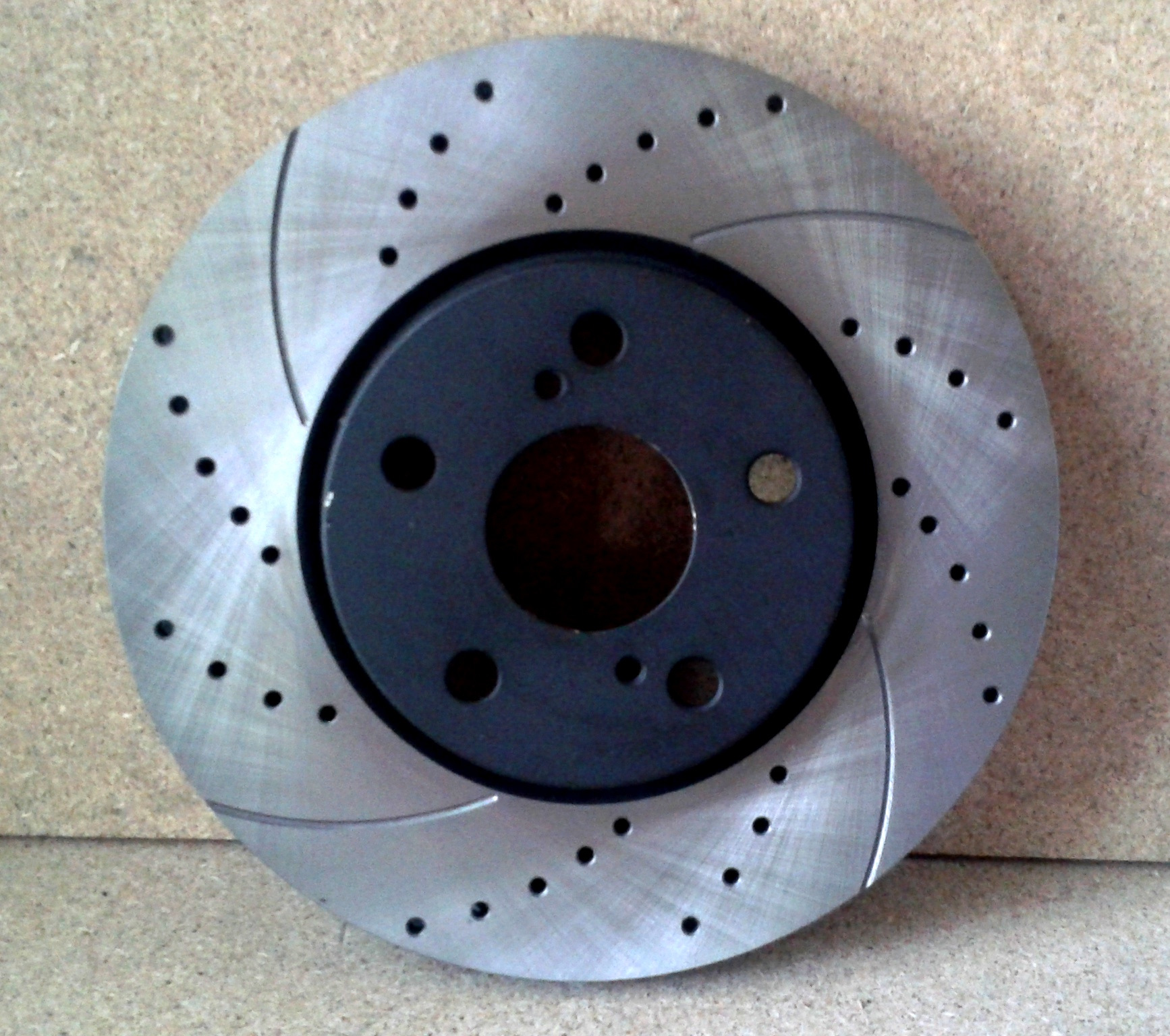 Диски тормозные передние Camry V-70