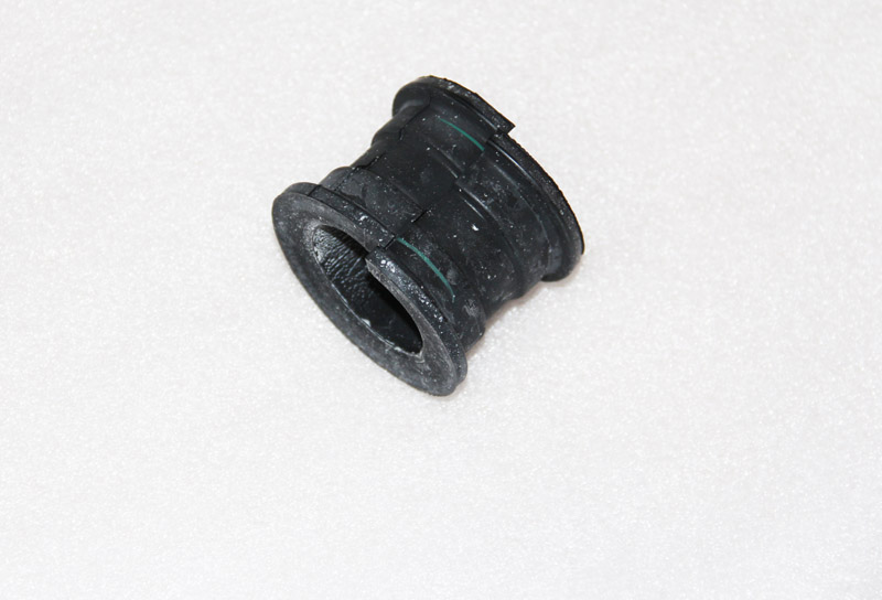 Втулка стабилизатора перед (средняя) LC150 (2015-) KDSS