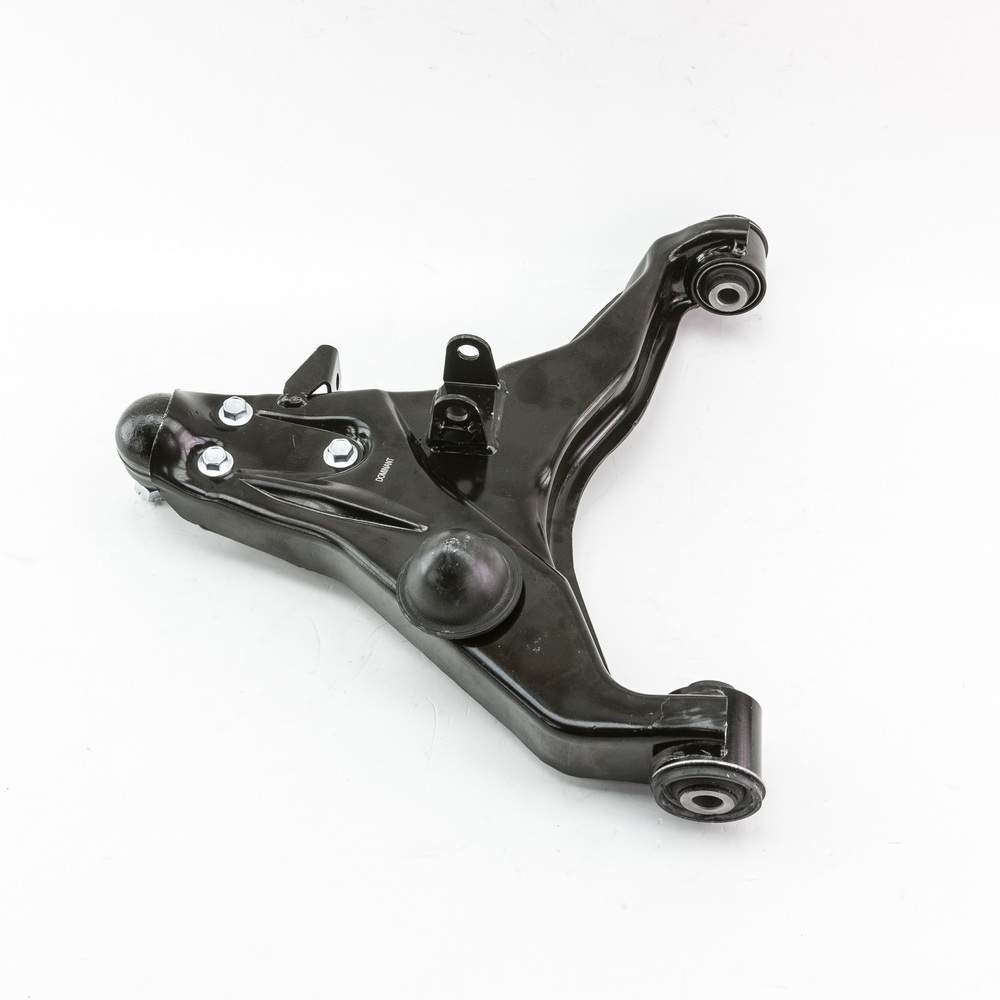 Рычаг передний нижний левый LC120