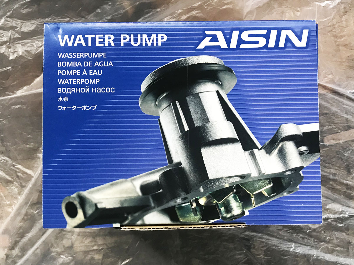 Помпа LC150 3.0L Aisin