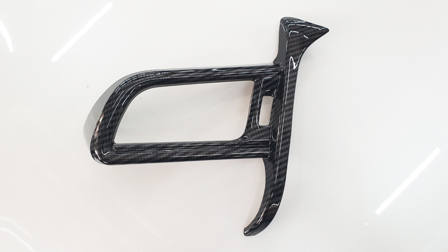 Накладка на левый воздуховод Camry V70 карбон