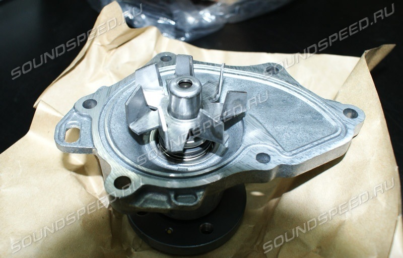 Помпа Camry V50/V55/V70 2.5L