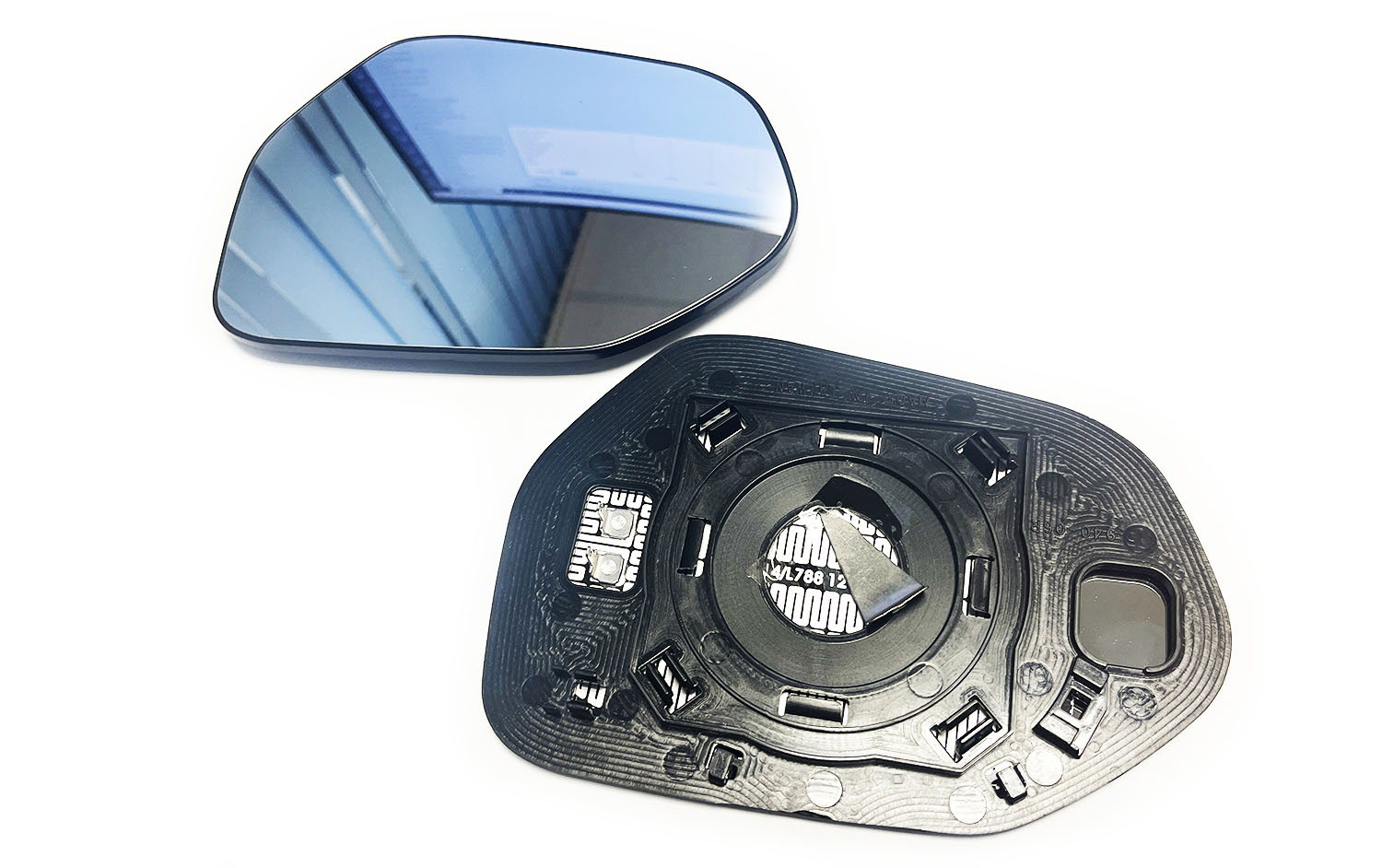 Элементы зеркал с подогревом Camry V70