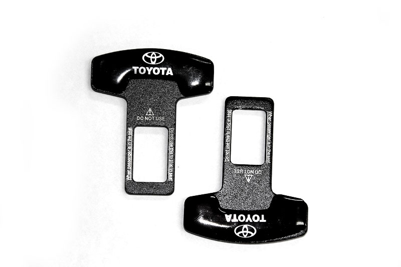 Обманка  ремней безопасности с логотипом TOYOTA