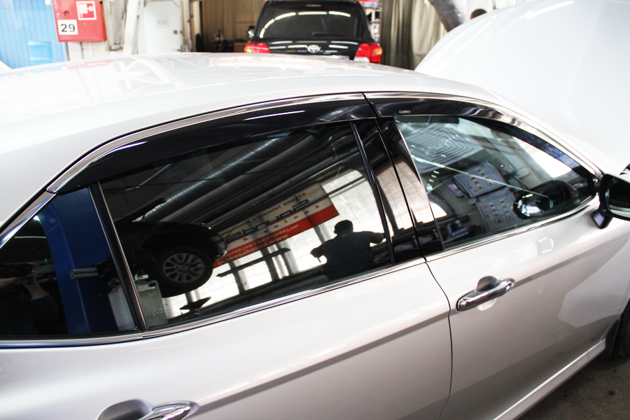 Дефлектора на окна 4шт. Окантовка  хром молдинг нерж. вар.2 V70