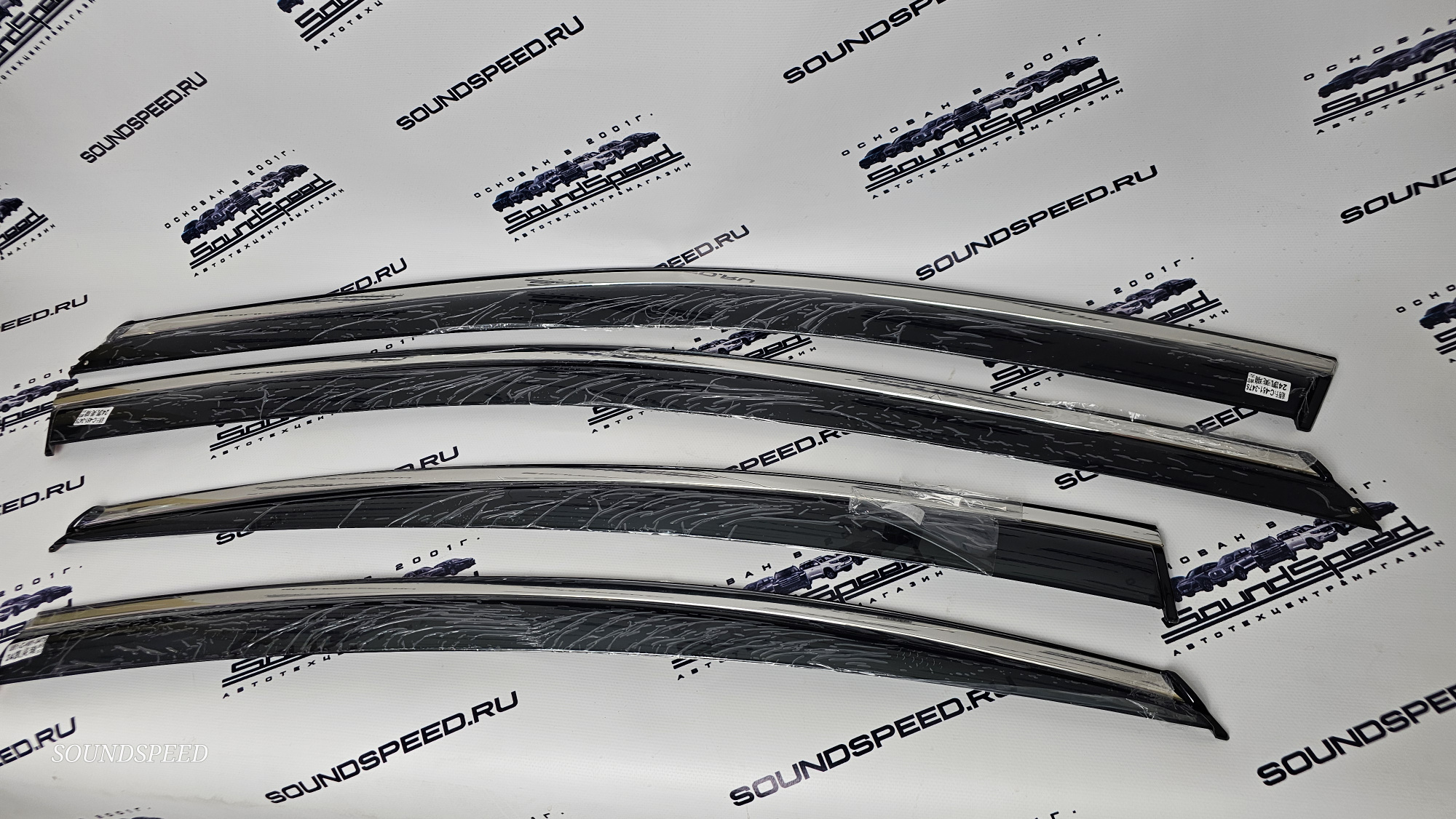 Дефлектора на окна 4шт. Окантовка  хром молдинг нерж. V80