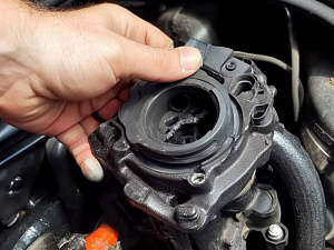 Обслуживание EGR / чистка коллекторов